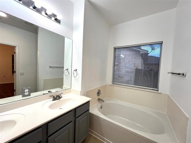 Building Photo - 10909 Reliance Creek Dr