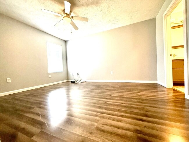 Building Photo - 3 Bedroom Ranch Home Available February, 2026 ($1,750 Monthly)