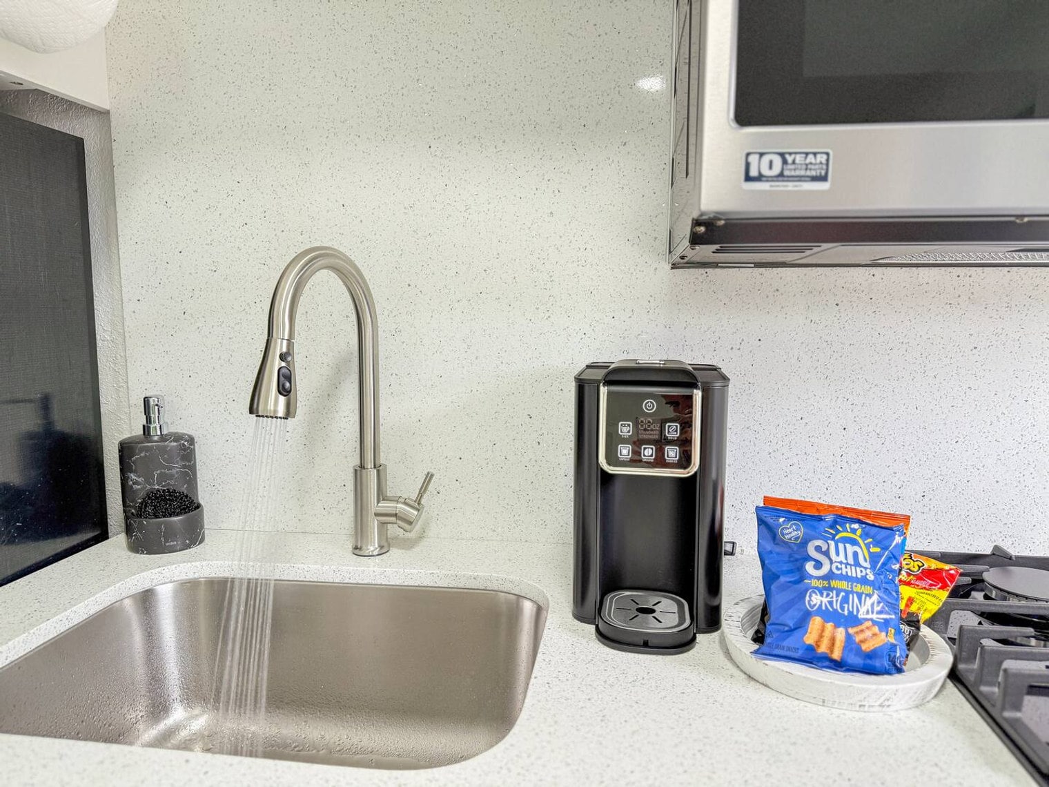 Building Photo - 7904 Juniper St