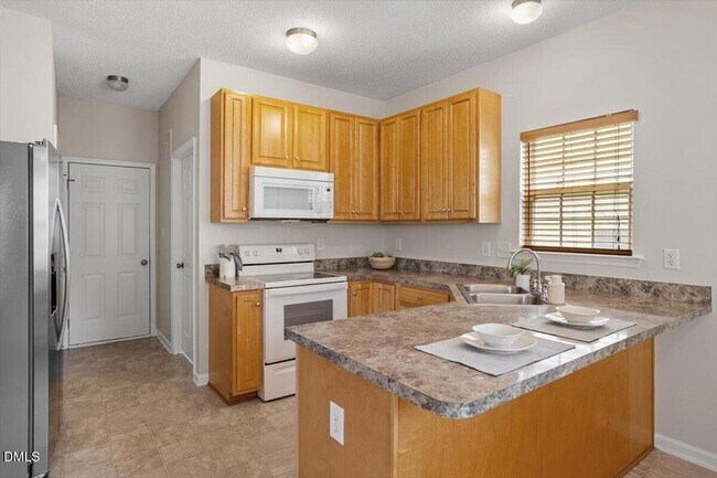 Building Photo - 693 Citrus Petal Rd