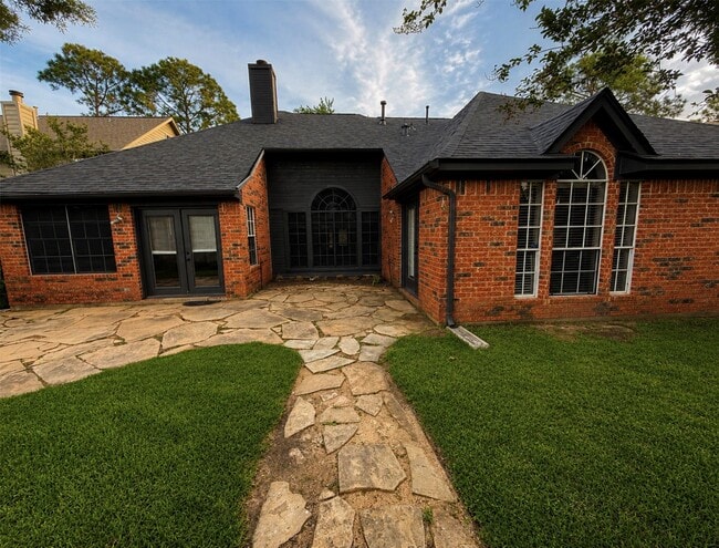 Building Photo - 15419 Redbud Leaf Ln