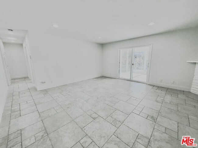 Building Photo - 23744 Hartland St