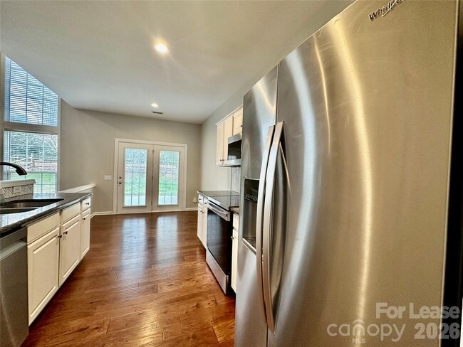 Building Photo - 5307 Bentgrass Run Dr