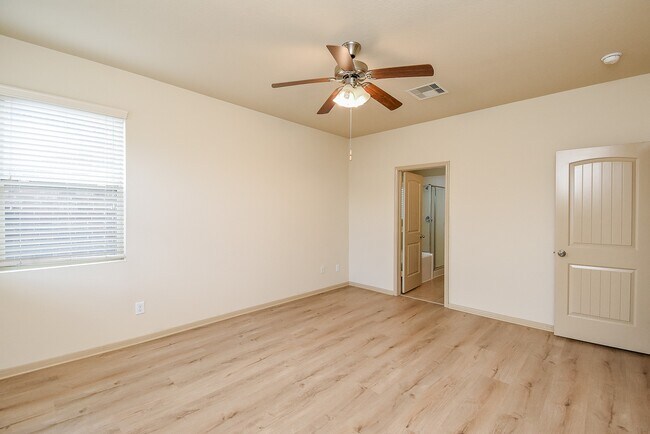 Building Photo - 2106 Harmon Crest Ct