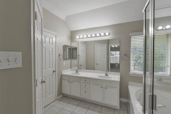 Building Photo - 6406 Caminito Trail