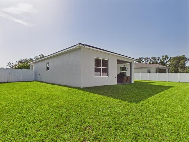 Building Photo - 15110 SW 43rd Avenue Rd