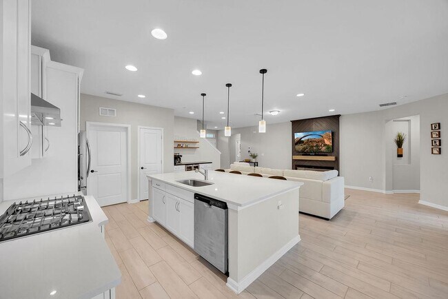 Building Photo - 161 Goldcrest Wy