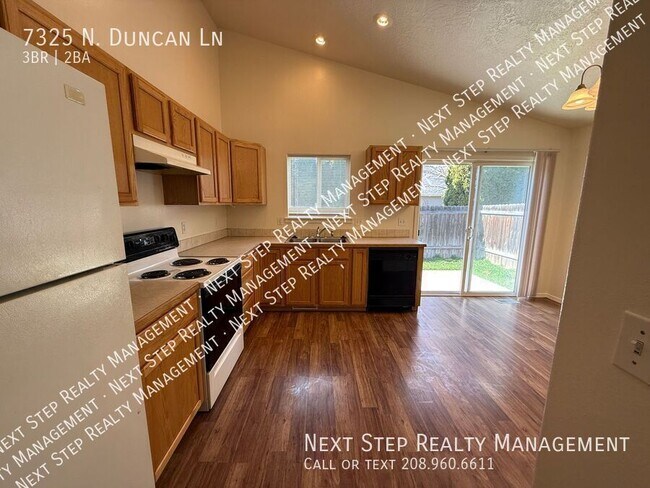 Building Photo - 7325 N Duncan Ln