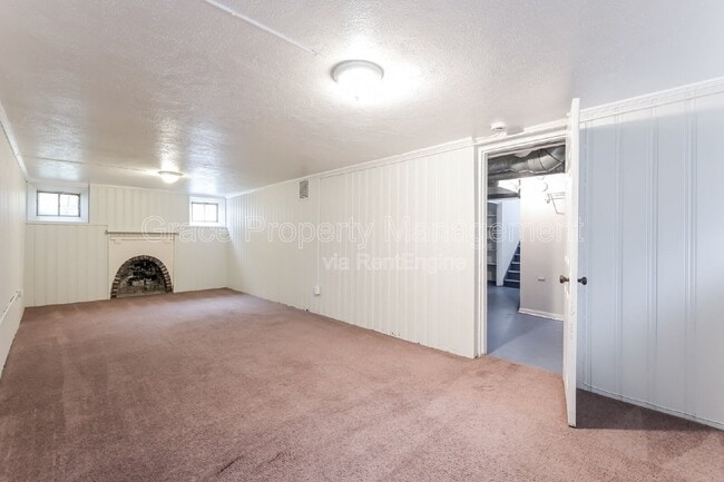 Building Photo - 4818 E 18th Ave