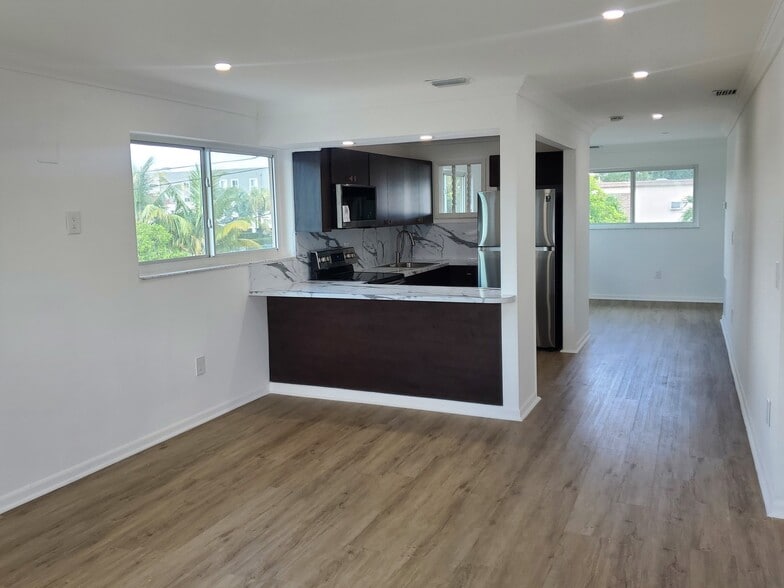 Building Photo - 91 NW 51st Pl