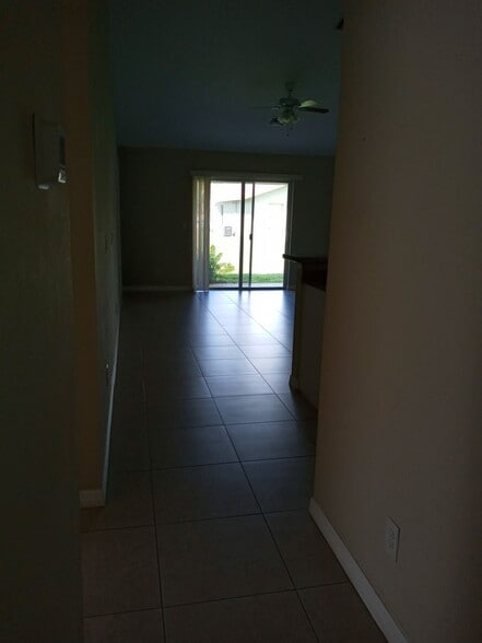 Building Photo - Coming Soon - $500 off Move in Summer Special