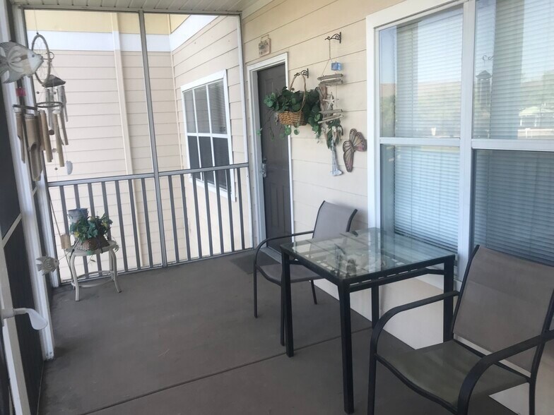 Building Photo - 4802 51st St W