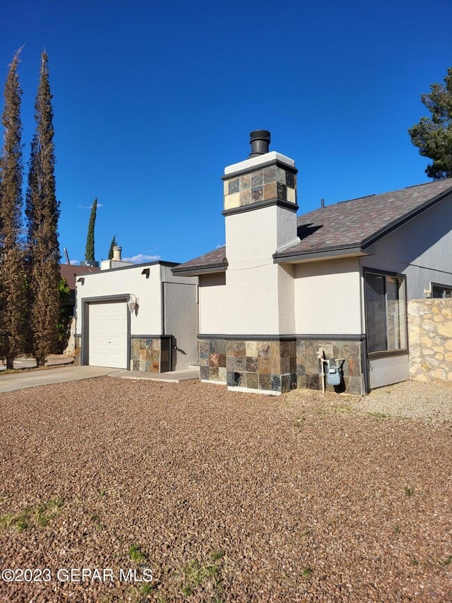Building Photo - 1802 Frank Sinatra Pl