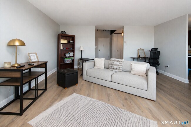 Building Photo - 30 Woodland St