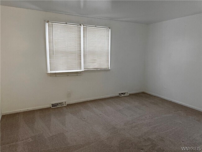 Building Photo - 263 Fruitwood Terrace