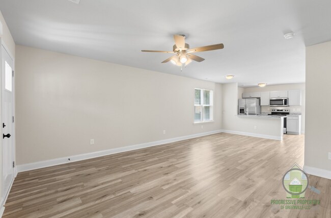 Building Photo - 223 Liberty Dr