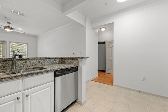 Building Photo - 1111 Westchester Ridge NE