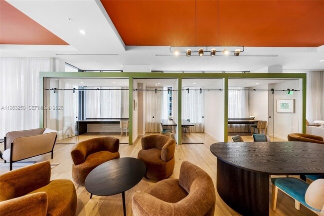 Building Photo - 11 NE 6th St