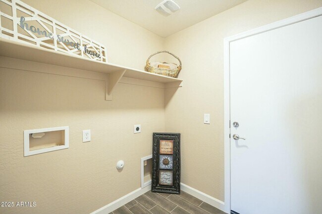 Building Photo - 4582 E Jadeite Dr