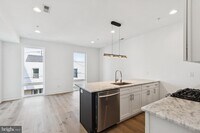 Building Photo - 2820 Livingston St