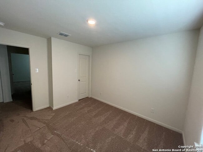 Building Photo - 4 Bedroom Home in  Savannah Place Subdivison In Converse, Tx