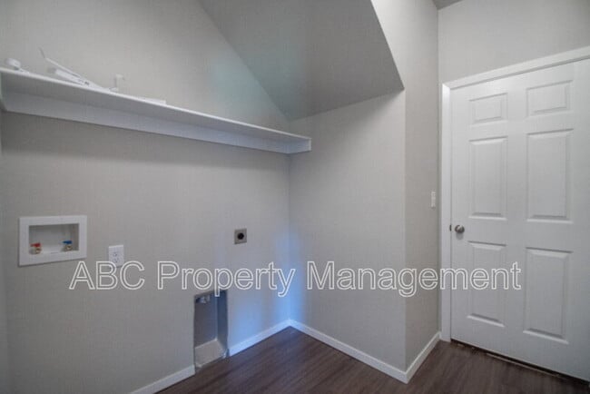 Building Photo - 1751 Eveningshade Ln