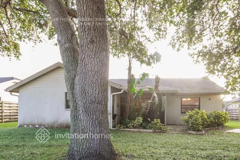 Building Photo - 7806 38th Ct E