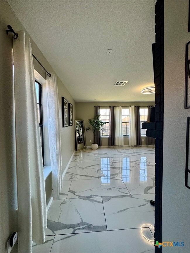 Building Photo - 1071 Tumbleweed Trail