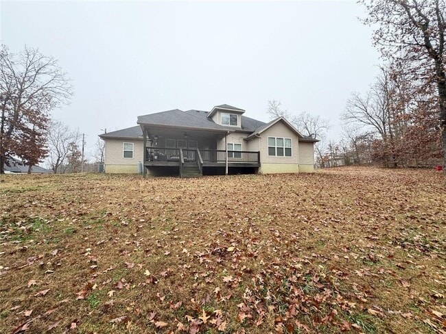 Building Photo - 33 Leona Dr