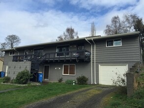 Building Photo - Thomsen 1580-1584