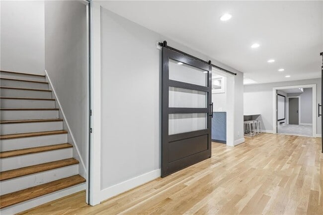 Building Photo - 4373 Wieuca Rd NE