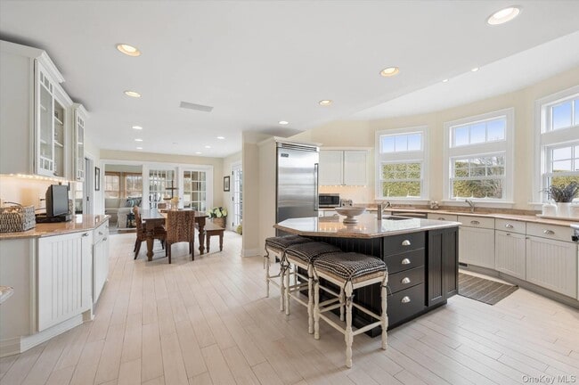 Building Photo - 26 Ogden Ln