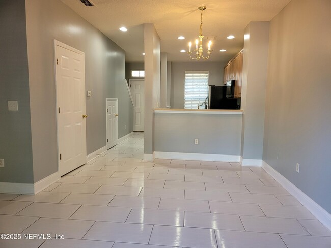 Building Photo - 1491 Fieldview Dr