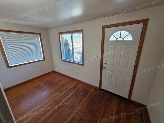 Building Photo - 830 Wilcox St