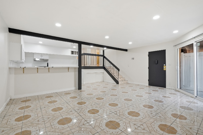 Building Photo - 7924 Woodman Ave