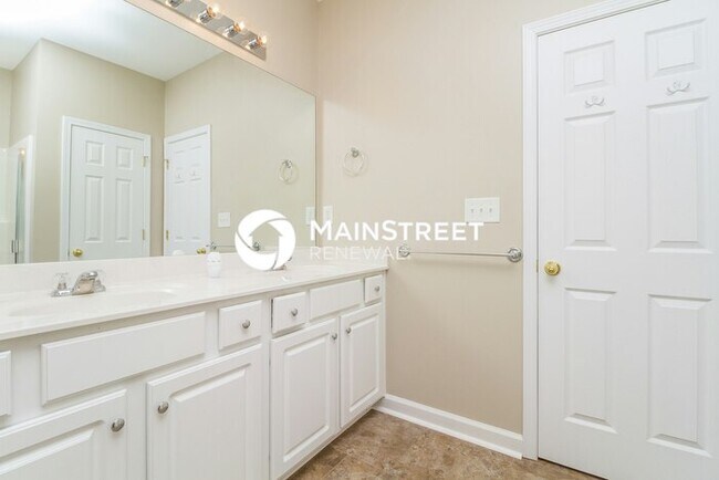 Building Photo - 4 Bedroom Pet-Friendly Home in Spring Hill...