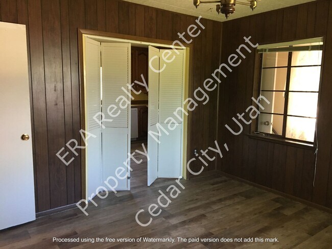 Building Photo - 145 N 900 W