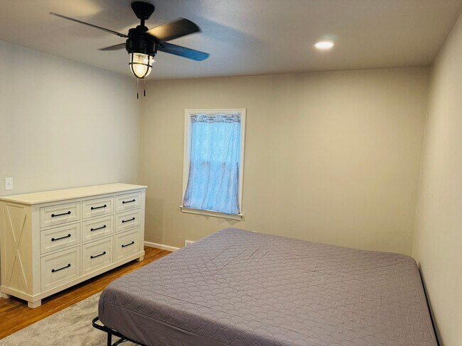 Building Photo - BRAND NEW REMODEL