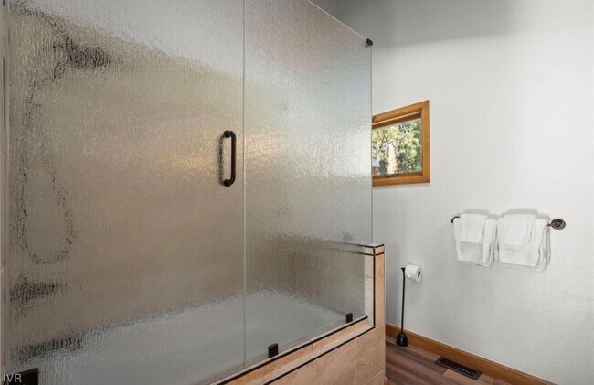 Building Photo - Mountain Modern Retreat