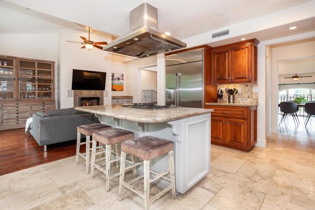 Building Photo - 527 Liverpool Dr