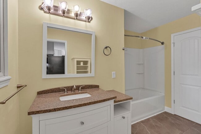 Building Photo - Italian Estates Property Management