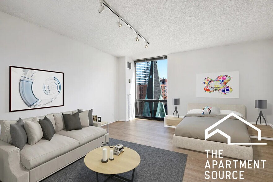 Building Photo - 1120 N La Salle Dr