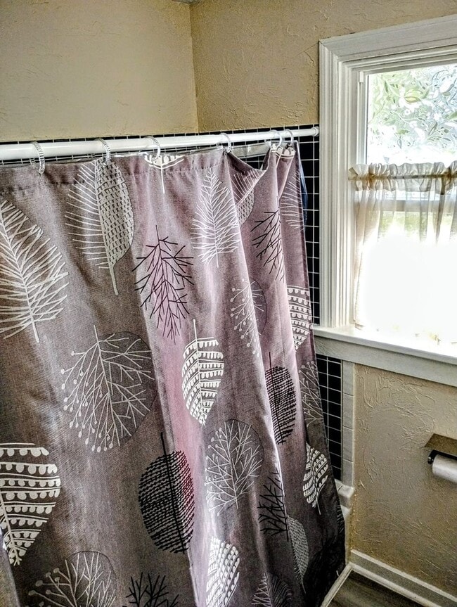 Building Photo - Daytona Beach Bungalow