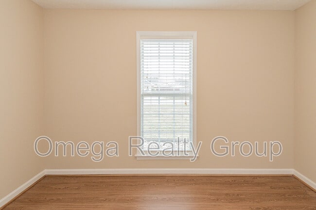 Building Photo - 614 River Birch Dr