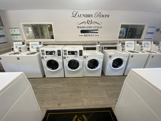 Building Photo - 1 Bedroom