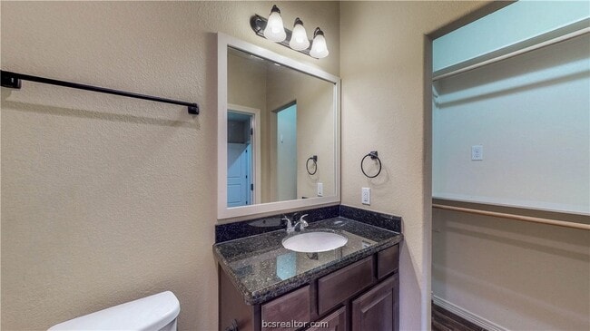 Building Photo - 111 Southland St