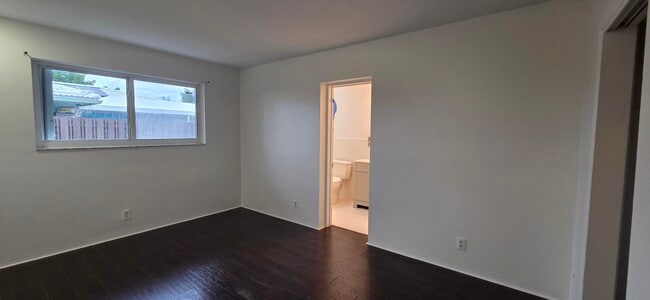 Building Photo - 1951 NW 56th St