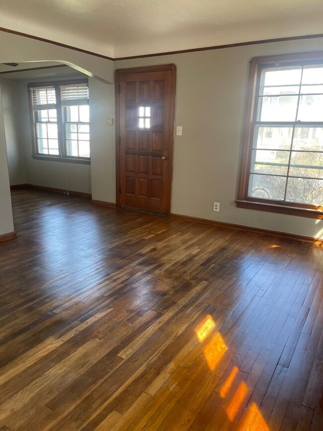 Building Photo - 11608 Tonsing Dr