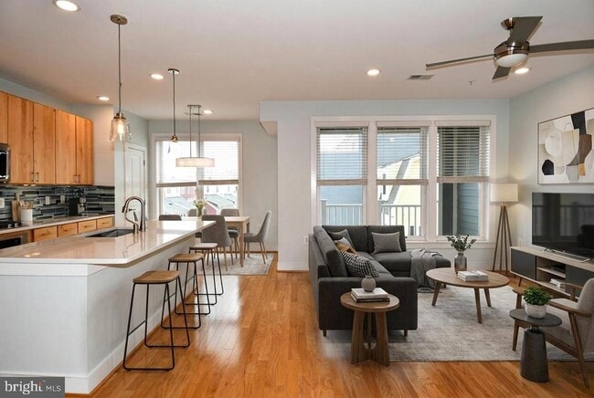 Building Photo - 2305 Main Line Blvd