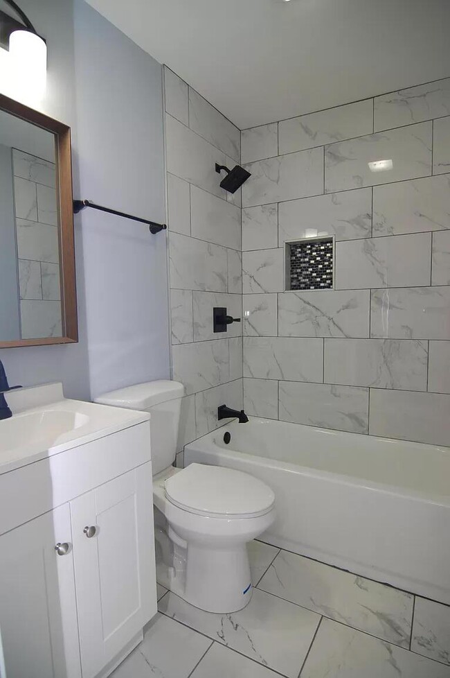 Building Photo - 208 N Guilford Ave